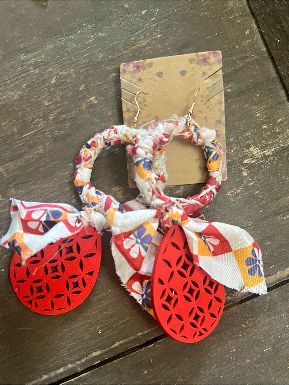 “WOODSTOCK” Boho Hand Crafted Red and White Floral Hoop Drop Earrings